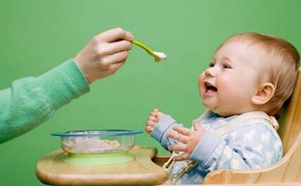 4-5个月婴儿的常见喂养难题
