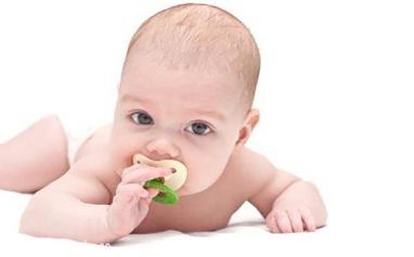 6~7个月婴儿的体格及感官发育